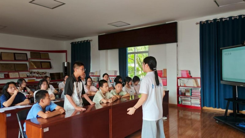 三明学院三基色畲乡推普实践团赴宁化民族学校开展研学支教活动